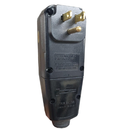 34-0084-K: Plug, GFCI, 15A, 90 degree