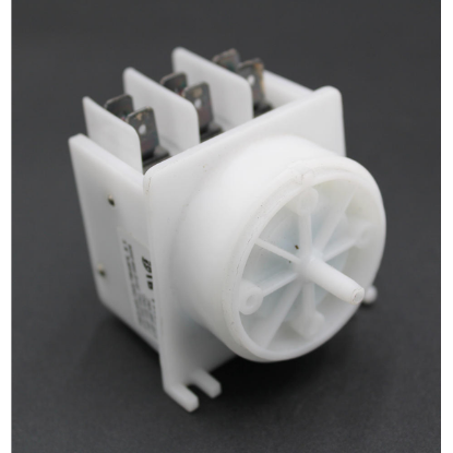 MCB311A: SWITCH,4 FUNCTION,AIR,CNTR,BLU